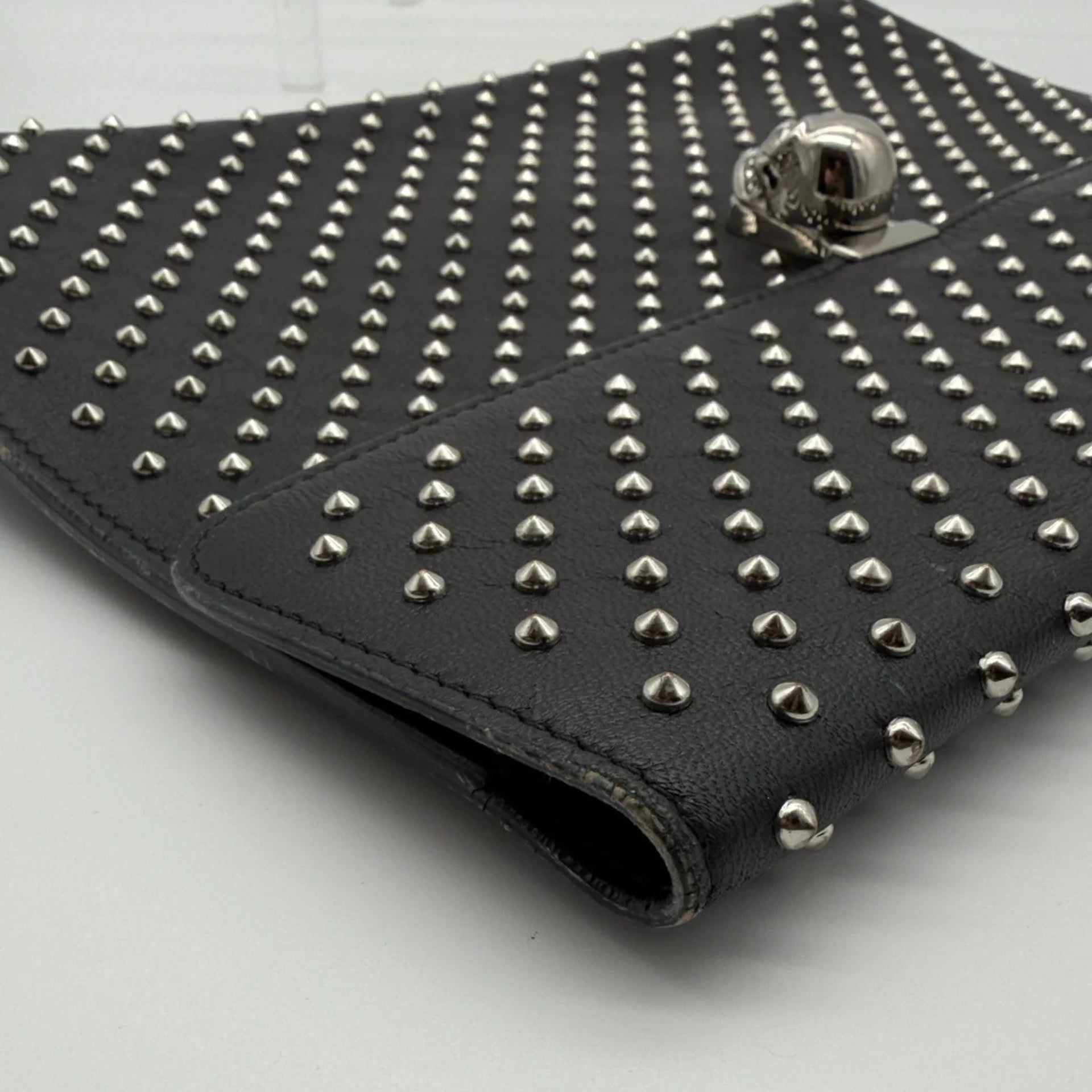 Alexander McQueen  Pochette Skull de Cuero