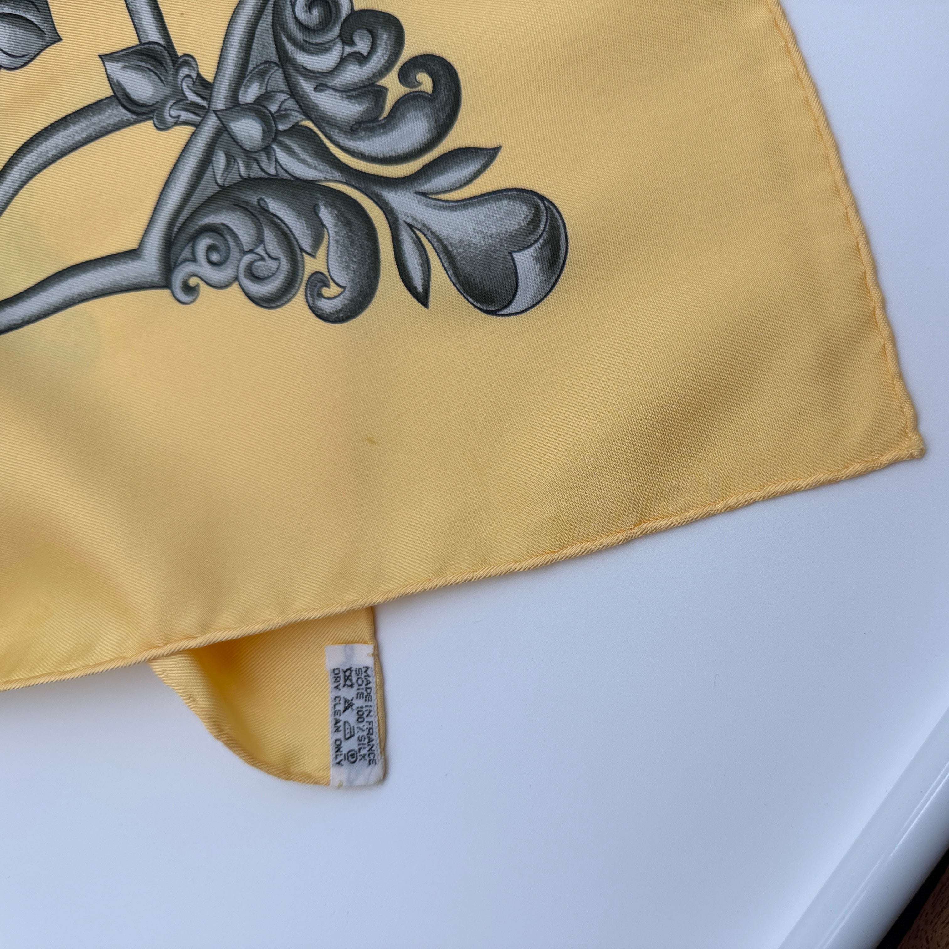 Hermès Les Chevaux des Moghols Silk Scarf