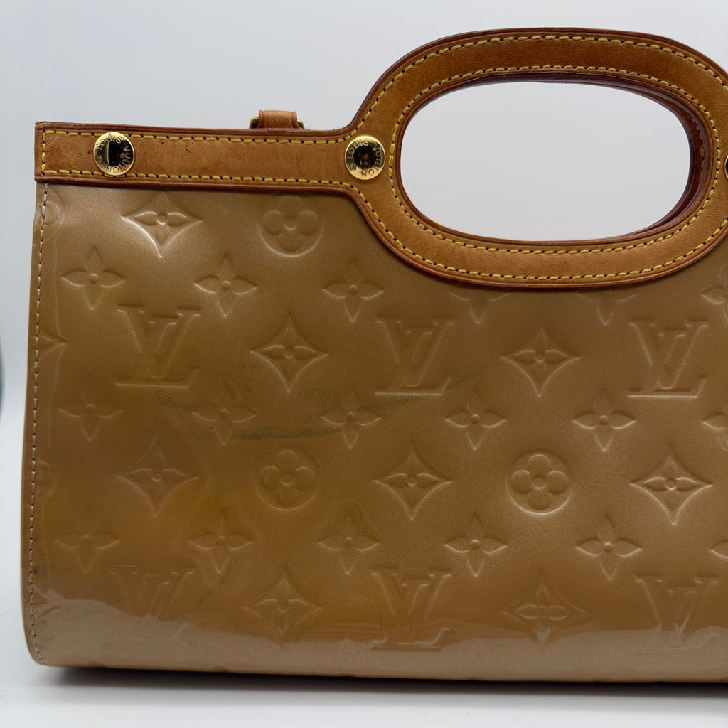 Louis Vuitton Noisette Monogram Vernis Roxbury Drive Bag