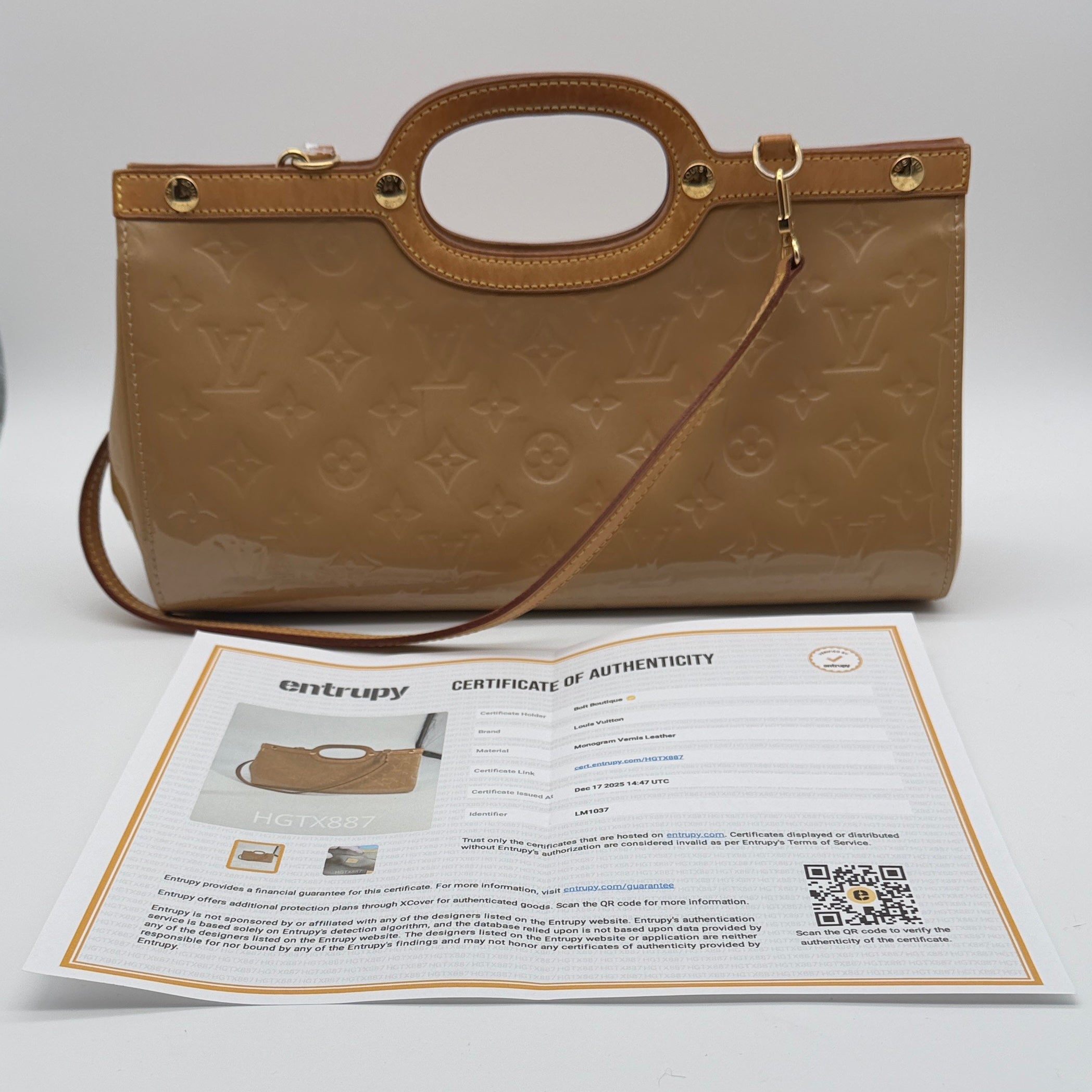 Louis Vuitton Noisette Monogram Vernis Roxbury Drive Bag