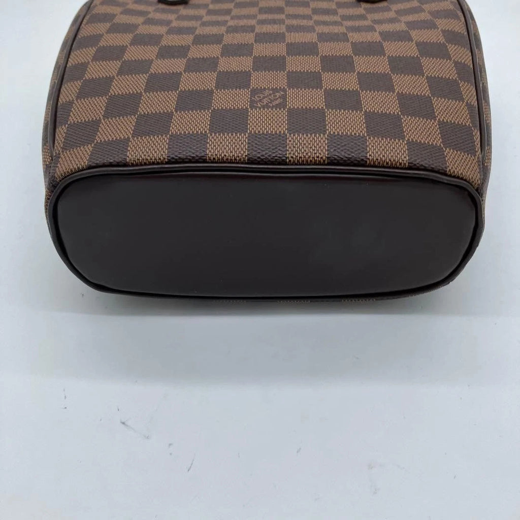 Louis Vuitton Sariasau Damier Leather Handbag